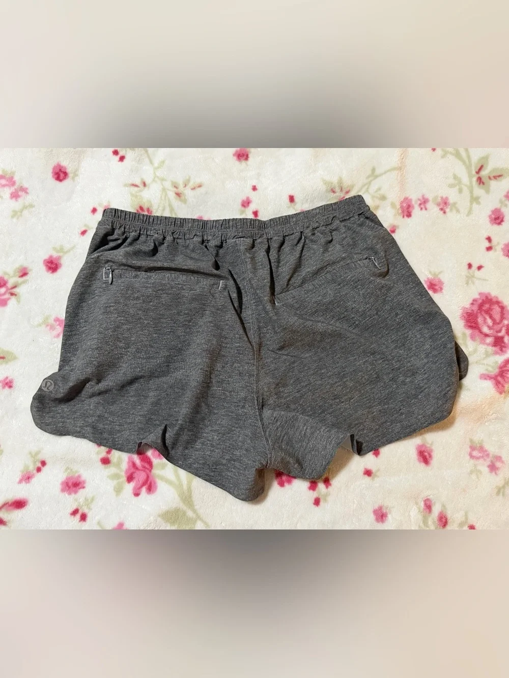lululemon athletica Gray Athletic Shorts Size 6